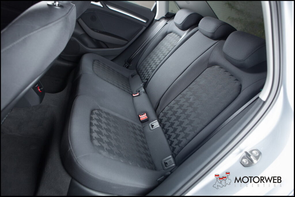 2016-02 TEST Audi A3 Sedan Motorweb Argentina 100