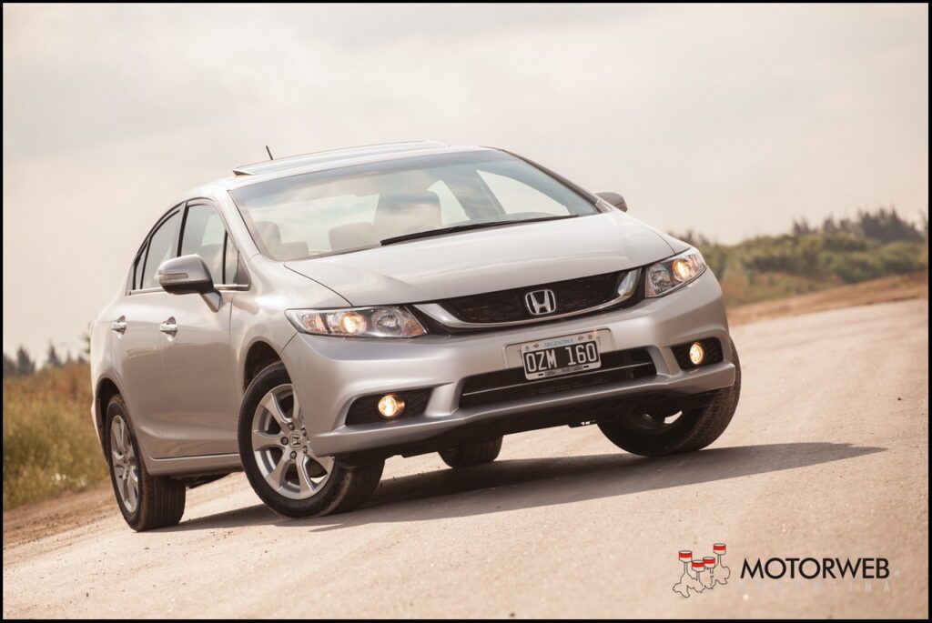 2016-03 TEST Honda Civic EXL Motorweb Argentina 017 copy