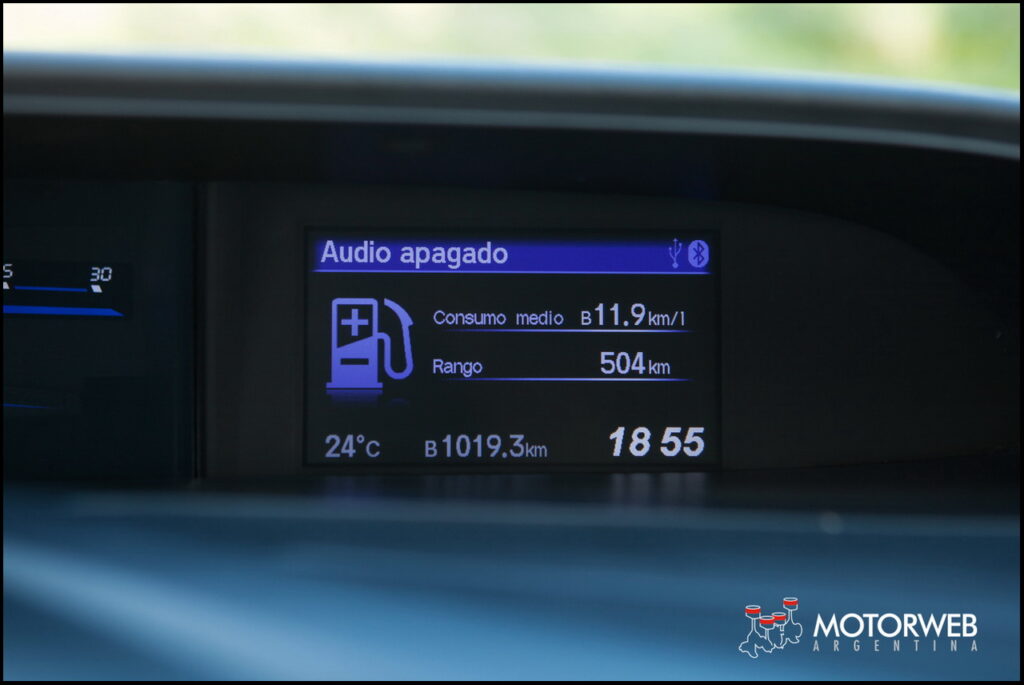 2016-03 TEST Honda Civic EXL Motorweb Argentina 050 copy