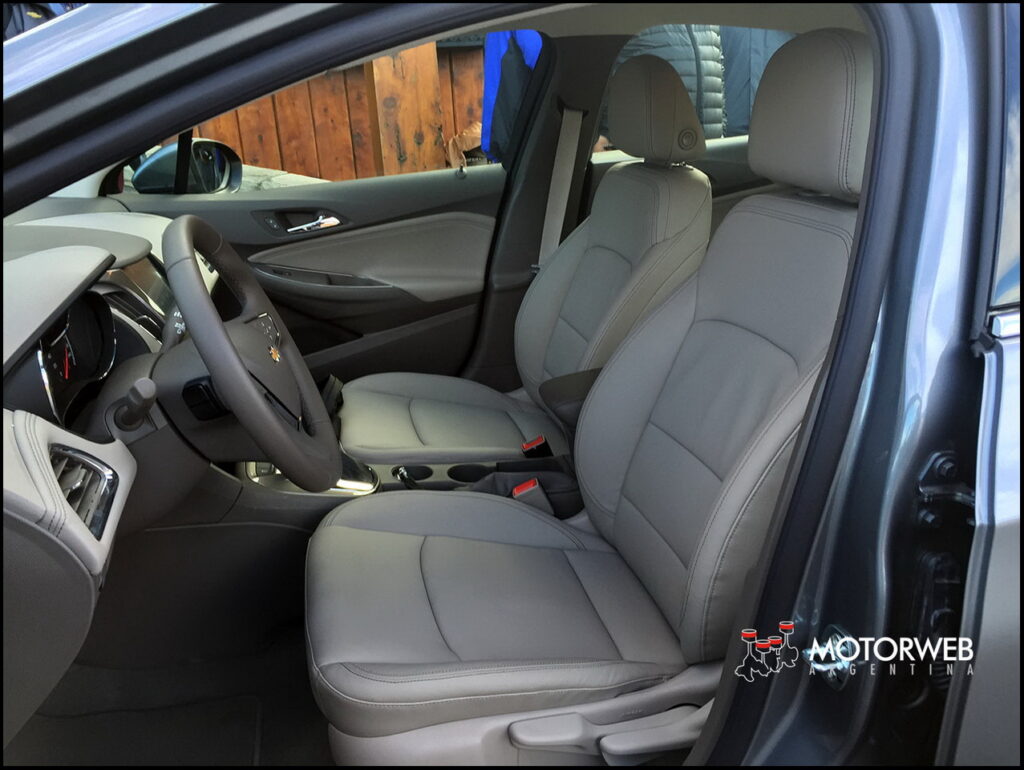 2016-05-03 LANZ Chevrolet Cruze Motorweb Argentina 062