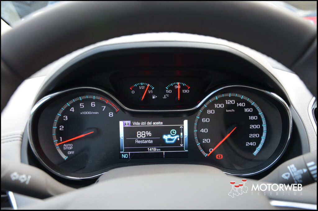 2016-05-04 TEST Chevrolet Cruze Motorweb Argentina 19