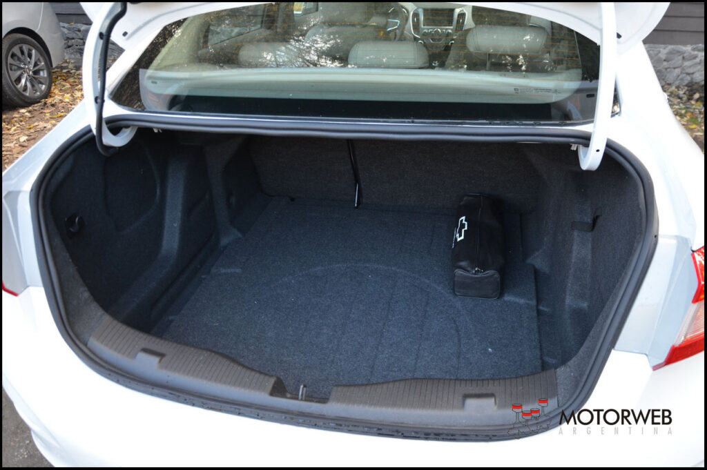 2016-05-04 TEST Chevrolet Cruze Motorweb Argentina 24