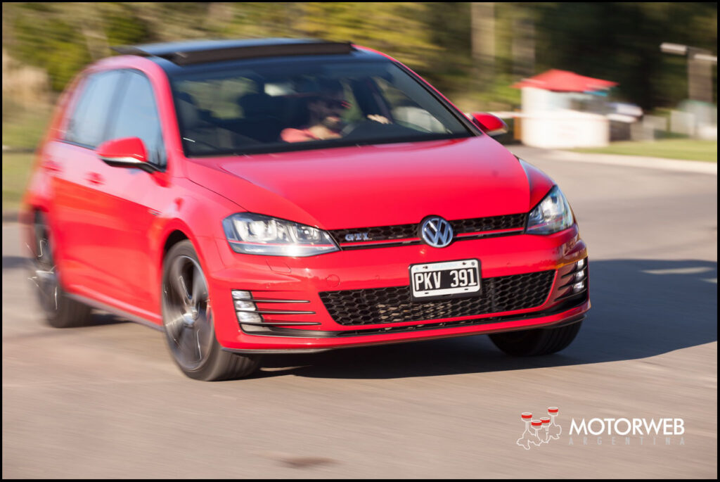 2016-05 TEST Volkswagen Golf GTi Motorweb Argentina 022