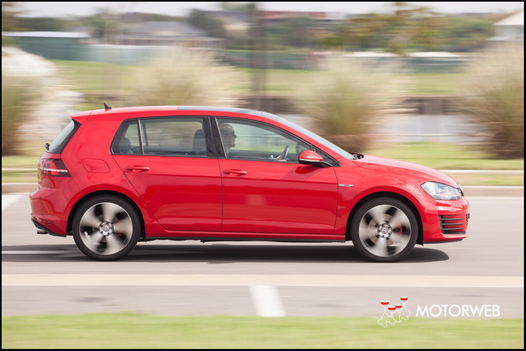 2016-05 TEST Volkswagen Golf GTi Motorweb Argentina 031