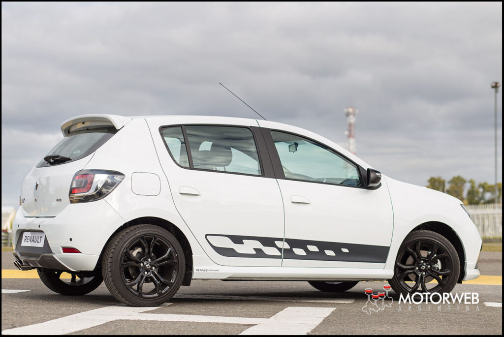 2016 Renault Sandero RS Motorweb Argentina 007