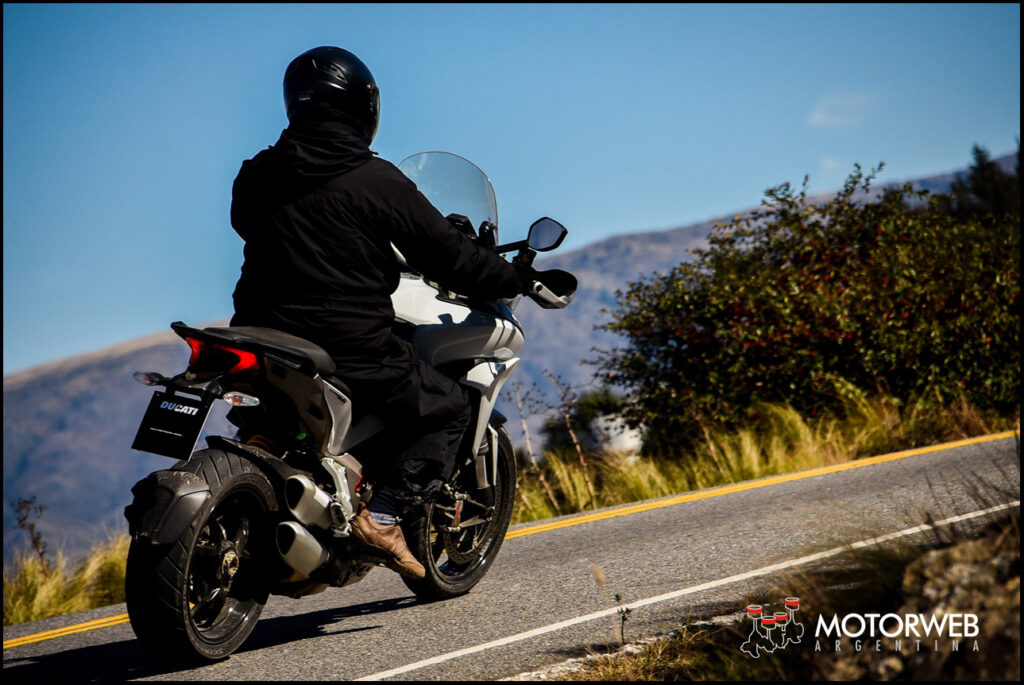 2016-06 Ducati Multistrada 1200 Motorweb Argentina 05