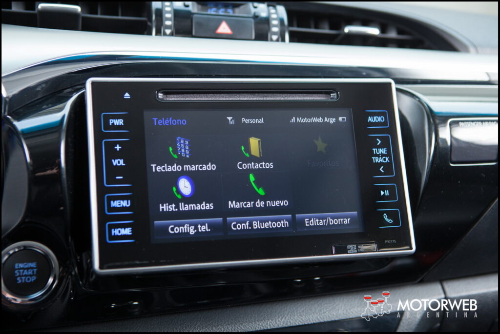 2016-06 TEST Toyota Hilux SRX Motorweb Argentina 066