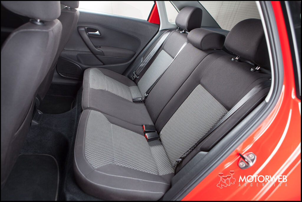 2016-06 TEST Volkswagen Polo Motorweb Argentina 73