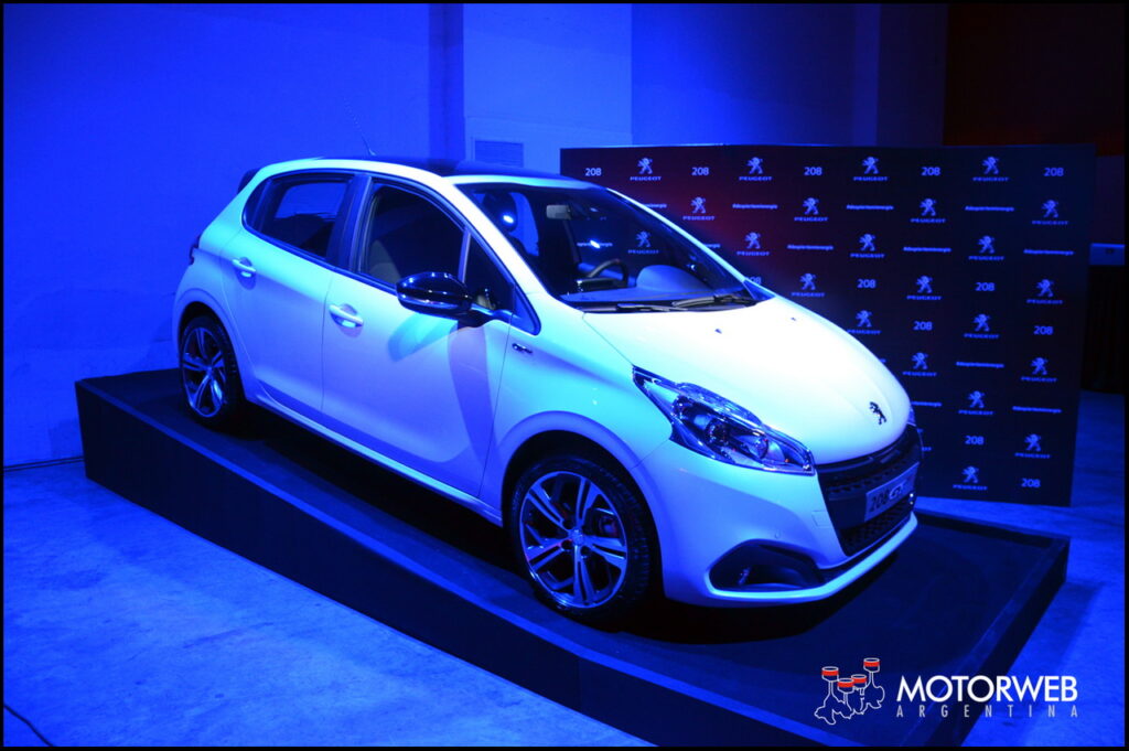 2016-07-01 LANZ Peugeot 208 Motorweb Argentina 21