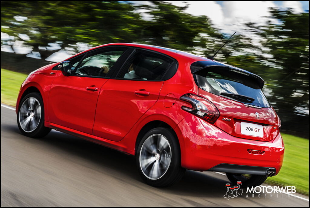 2016-07-01 LANZ Peugeot 208 Motorweb Argentina 46