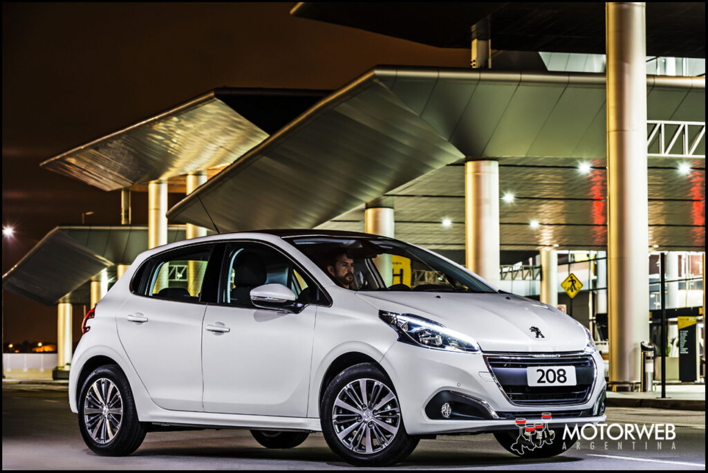 2016-07-01 LANZ Peugeot 208 Motorweb Argentina 63