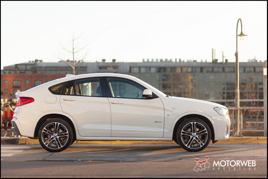 2016-07 TEST BMW X4 35i Motorweb Argentina 003