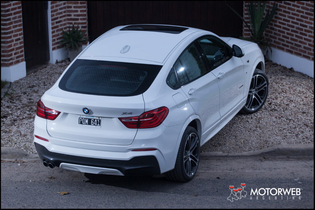 2016-07 TEST BMW X4 35i Motorweb Argentina 021