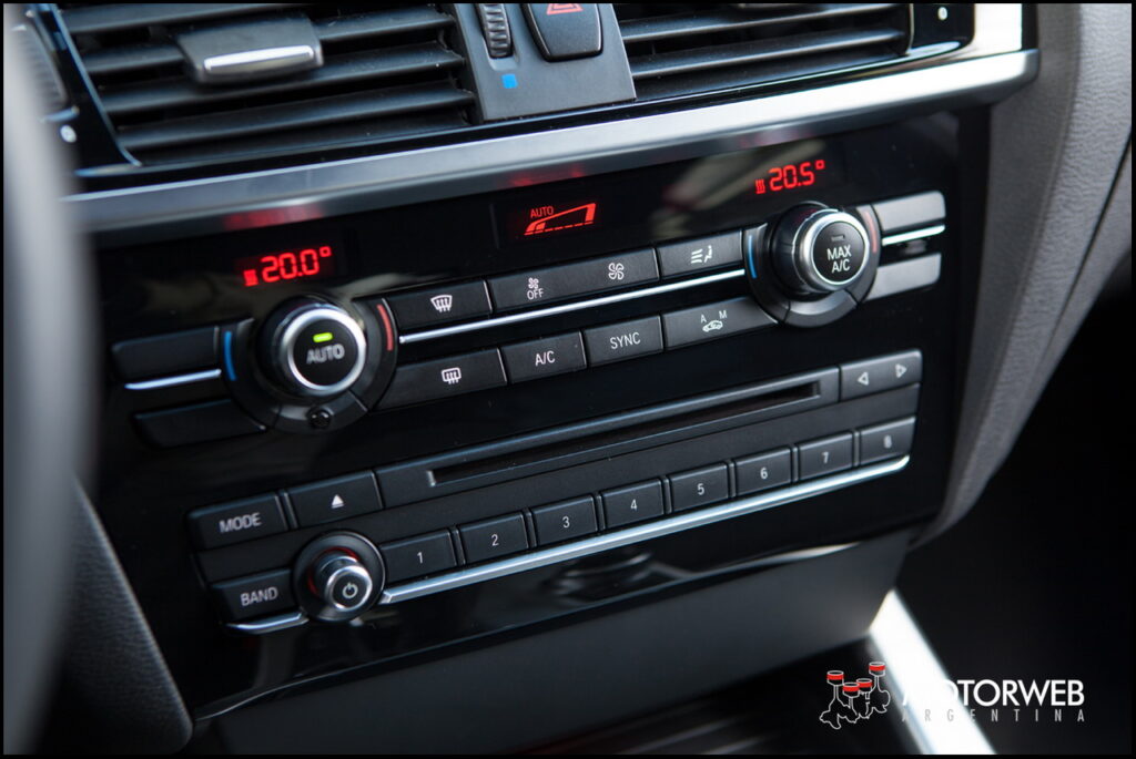 2016-07 TEST BMW X4 35i Motorweb Argentina 097