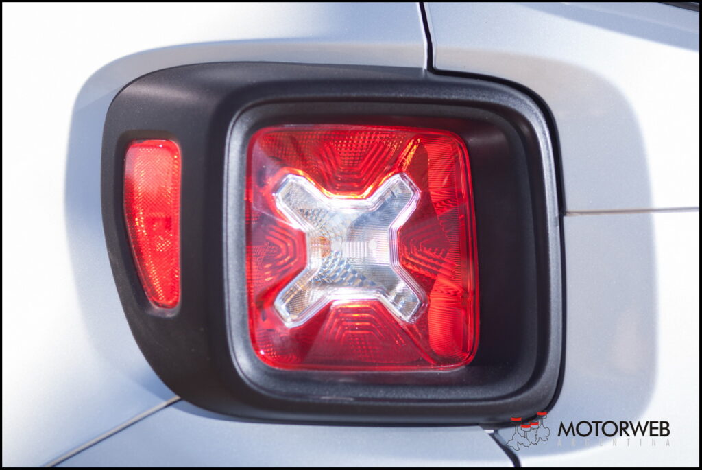 2016-07 TEST Jeep Renegade Sport Motorweb Argentina 017
