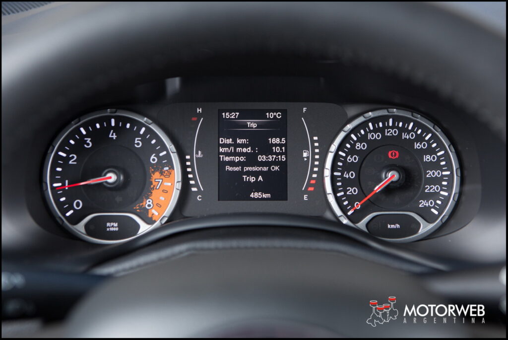 2016-07 TEST Jeep Renegade Sport Motorweb Argentina 038