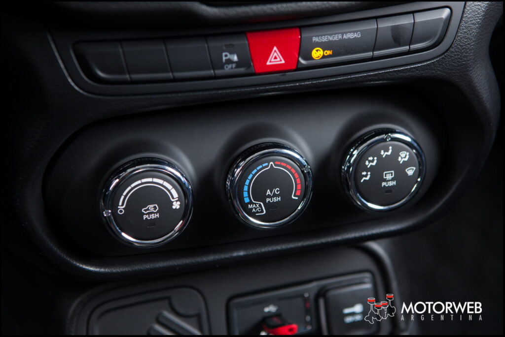 2016-07 TEST Jeep Renegade Sport Motorweb Argentina 076