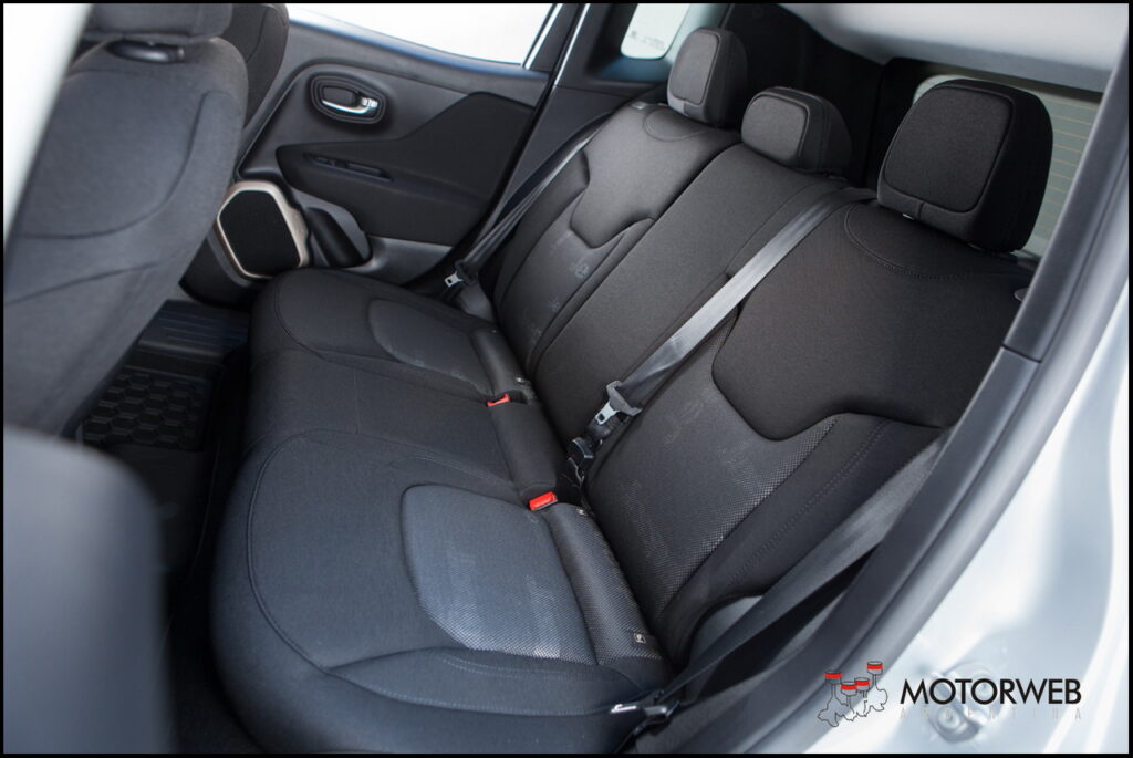 2016-07 TEST Jeep Renegade Sport Motorweb Argentina 098