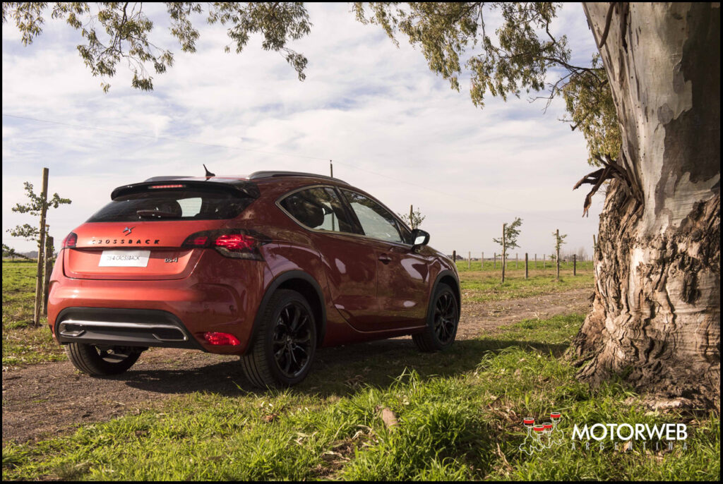 2016-08 LANZ DS4 Crossback Motorweb Argentina 07