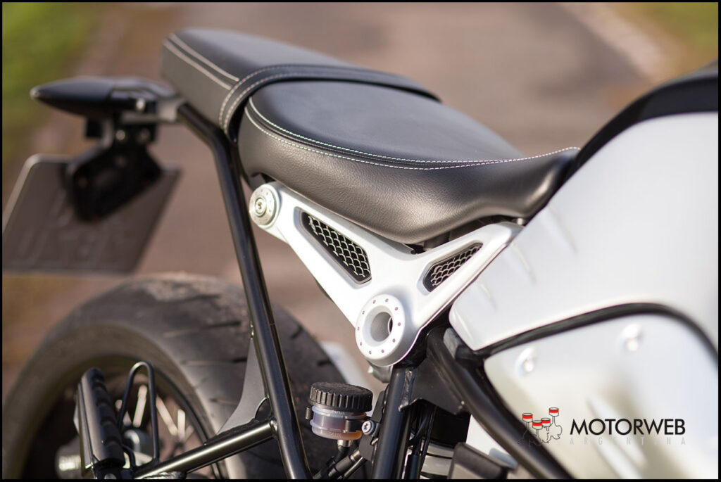 2016-08 TEST BMW NineT 1200 Motorweb Argentina 19