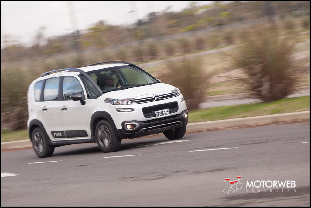 2016-08 TEST Citroen C3 Aircross Motorweb Argentina 060