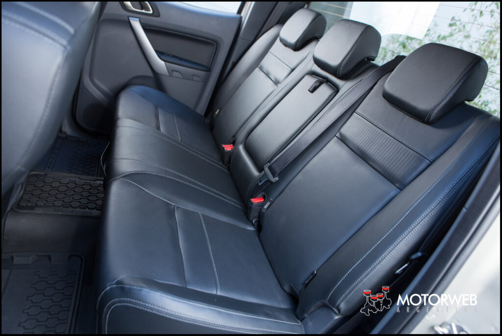 2016-09 TEST Ford Ranger LTD Motorweb Argentina 096