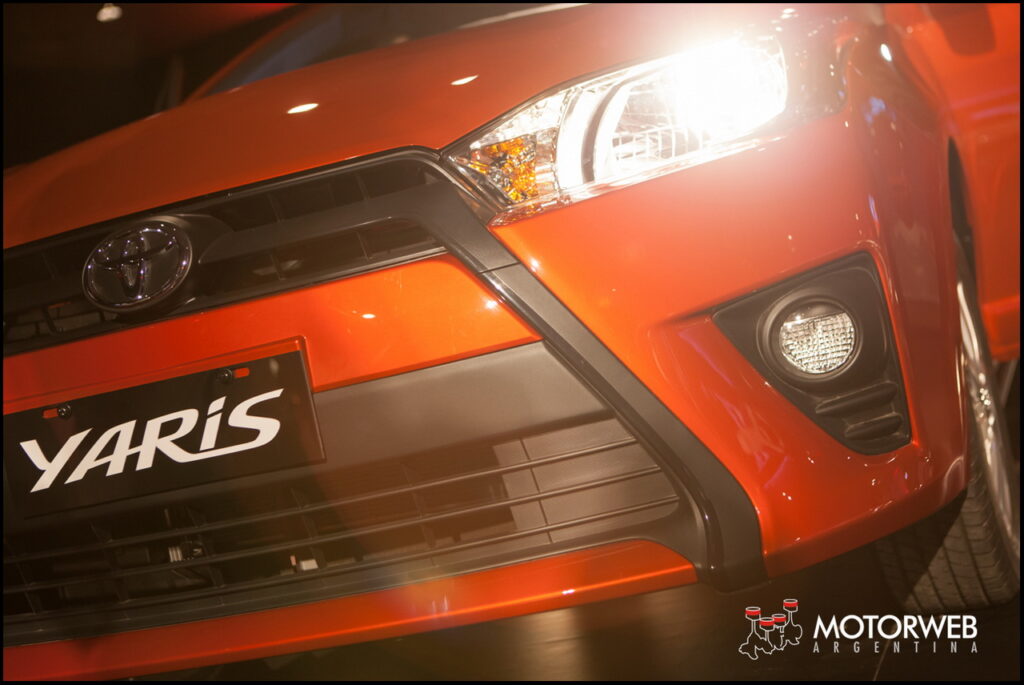 2016-10-12-lanz-toyota-yaris-motorweb-argentina-16