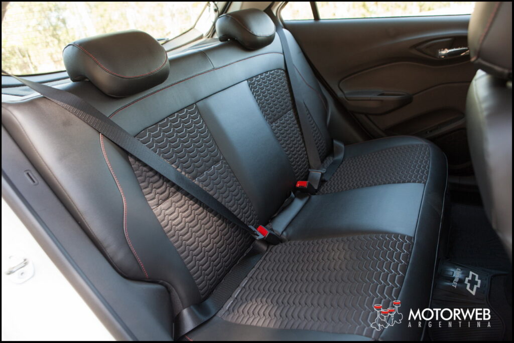 2016-10-4-lanz-chevrolet-onix-prisma-motorweb-argentina-027