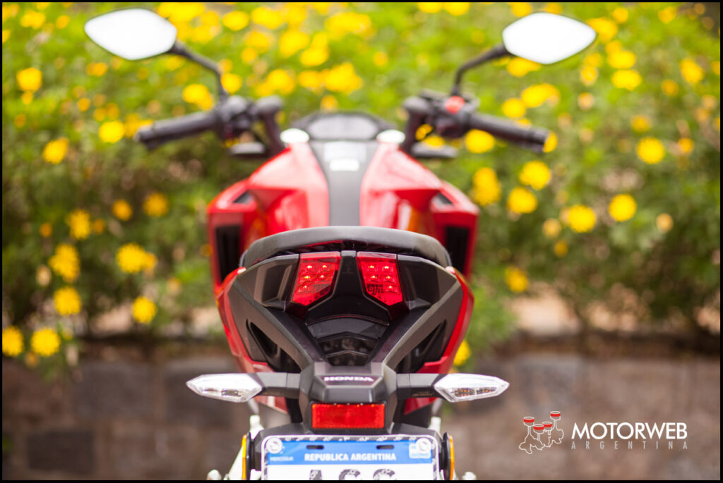 2016-11-test-hondacb190r-motorweb-argentina-08
