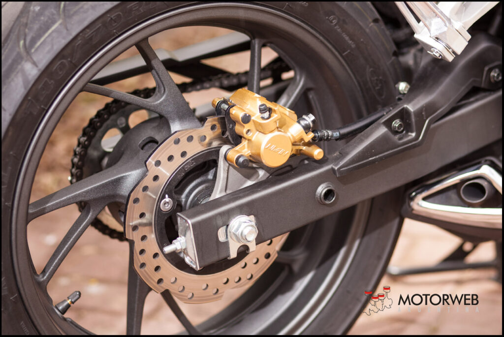 2016-11-test-hondacb190r-motorweb-argentina-26