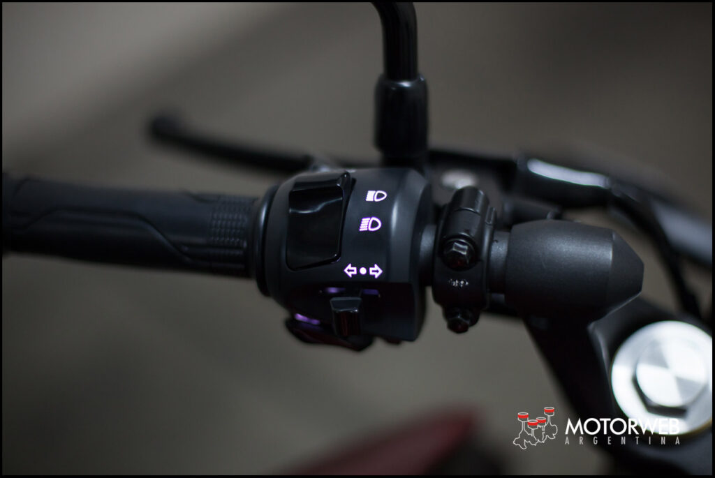 2016-11-test-hondacb190r-motorweb-argentina-44