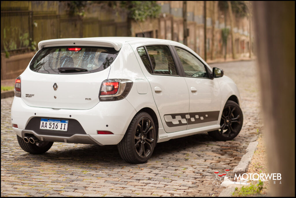 2016-11-test-renault-sandero-rs-motorweb-argentina-051