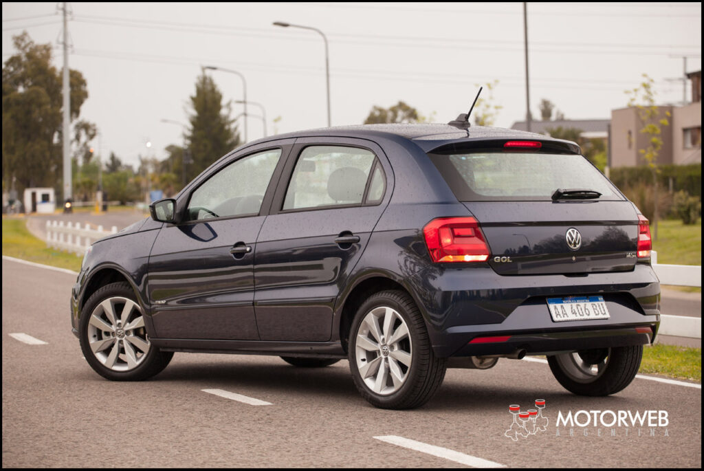 2016-11-test-volkswagen-gol-highline-motorweb-argentina-003