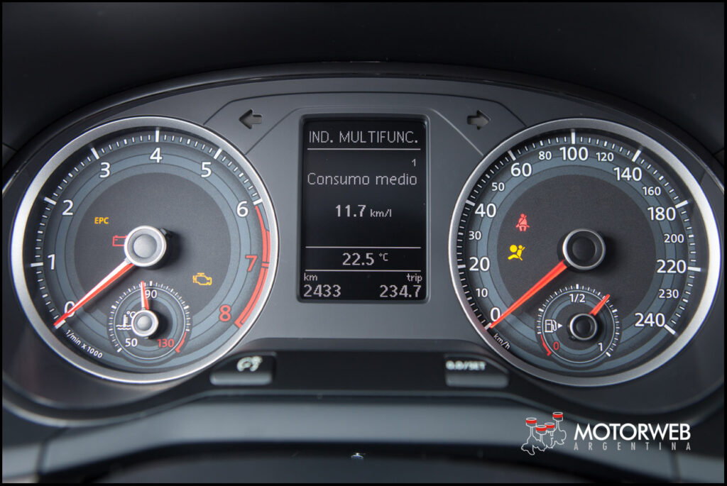 2016-11-test-volkswagen-gol-highline-motorweb-argentina-053